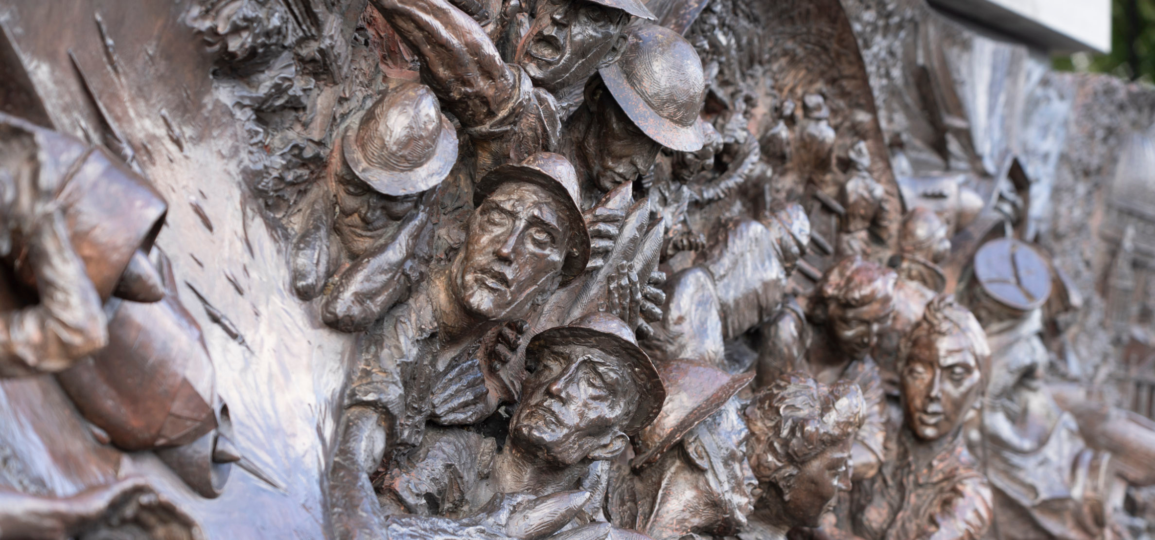 statue_monument_resto_picture_2_alt