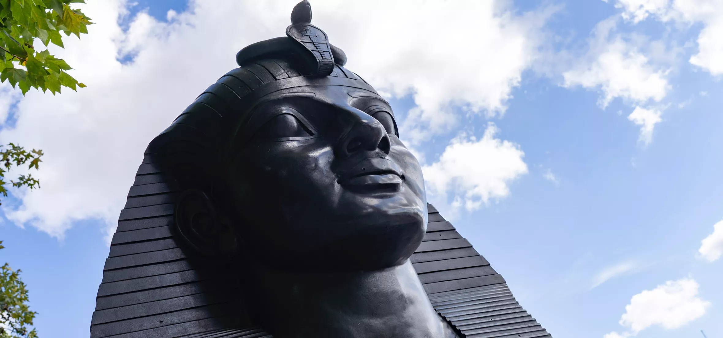 statue_monument_resto_picture_2_alt