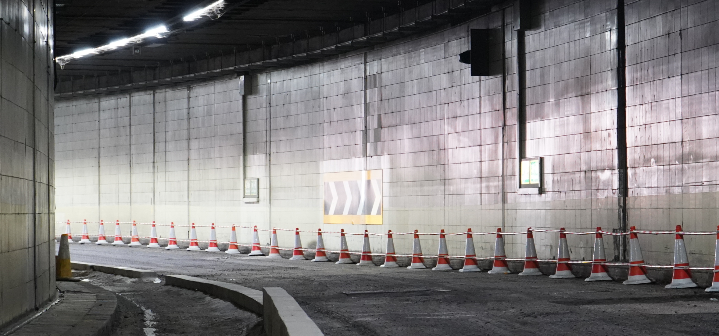 tunnels_picture_2_alt